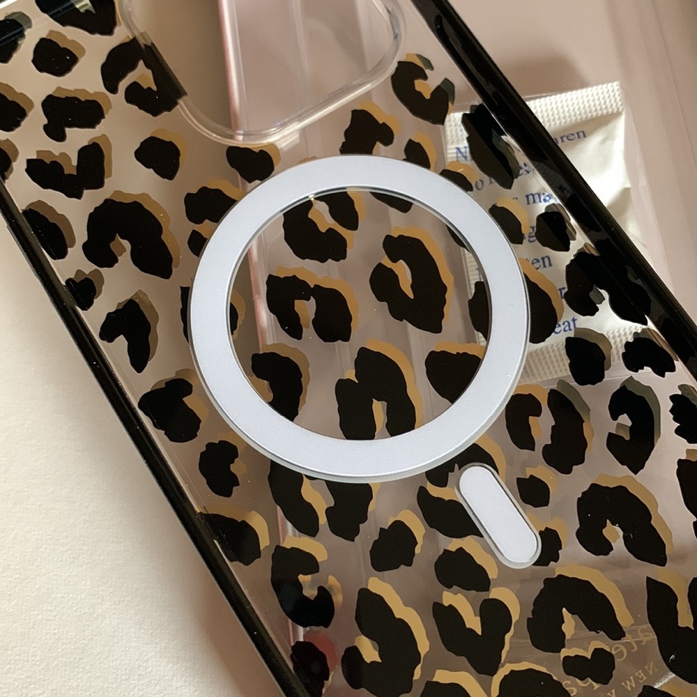 Kate Spade  Protective Hardshell Magsafe Case for iPhone 14 Pro Max - Leopard - Picture 6 of 7